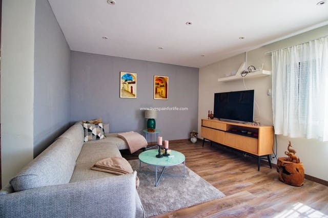 3 sypialnia Finka/Dom wiejski na sprzedaż w Albatera z basenem garażem - 379 995 € (Ref: 9569652)