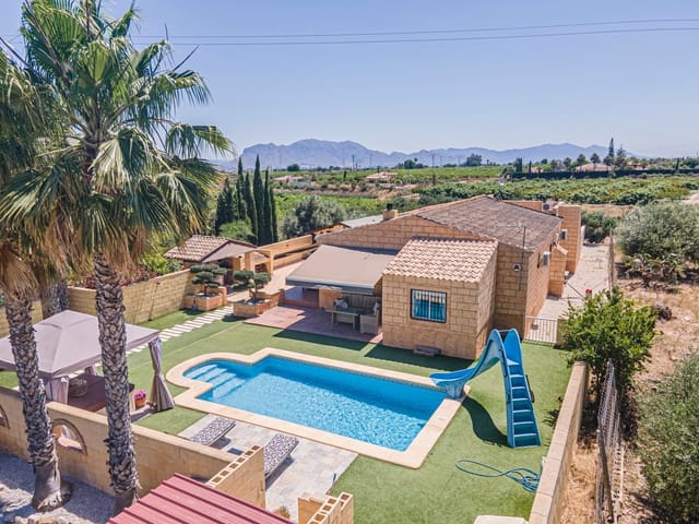 5 soveværelse Finca/Landehus til salg i Alicante by med swimmingpool - € 399.950 (Ref: 9571893)