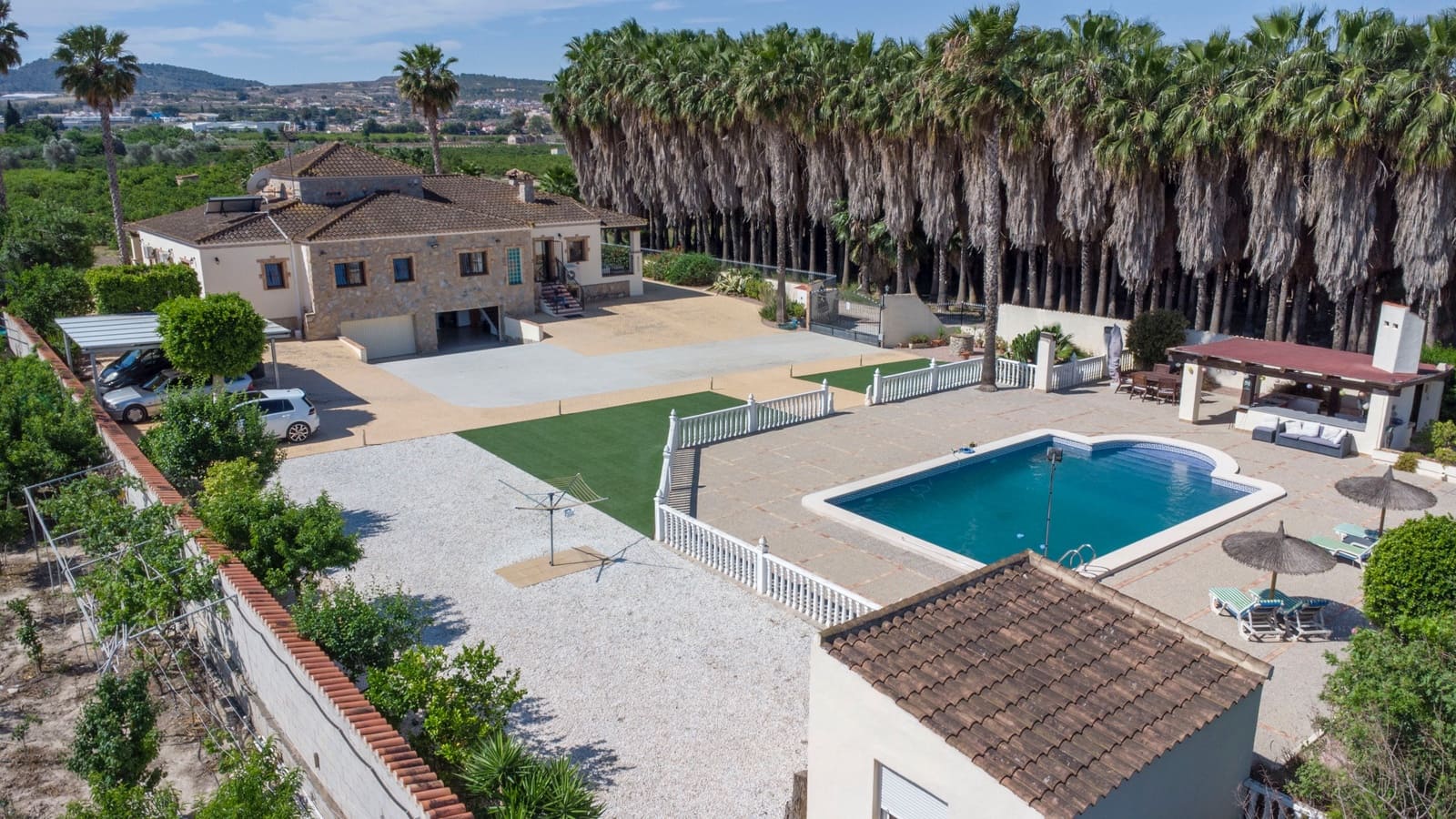 5 soveværelse Finca/Landehus til salg i Bigastro med swimmingpool garage - € 595.000 (Ref: 9571899)