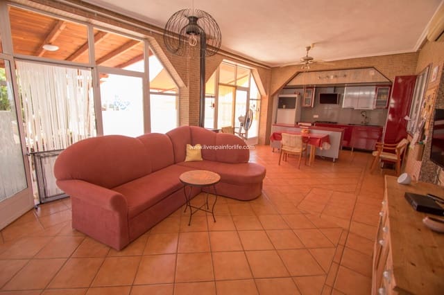 4 slaapkamer Finca/Landhuis te koop in Albatera met zwembad garage - € 415.000 (Ref: 9571901)