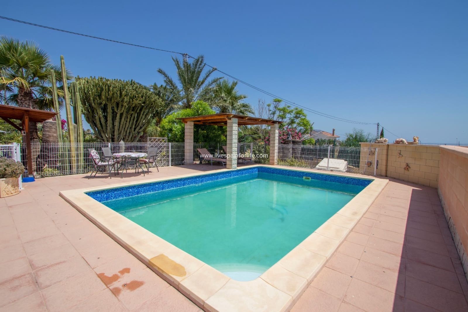 4 bedroom Finca/Country House for sale in Albatera with pool garage - € 415,000 (Ref: 9571901)
