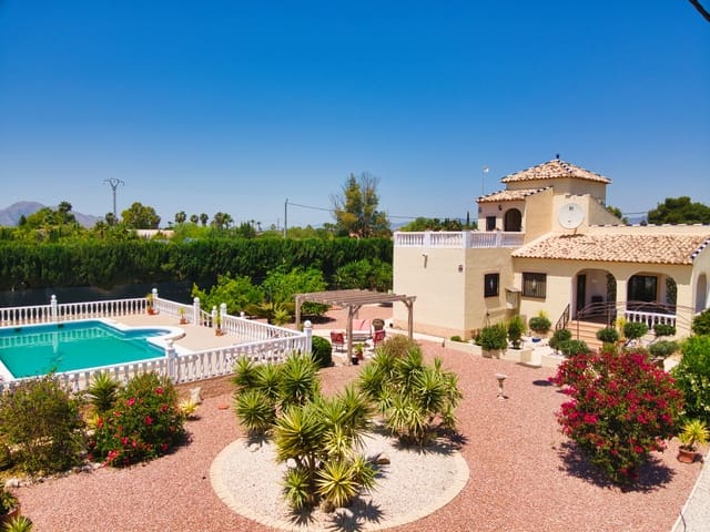 4 camera da letto Finca/Casa di Campagna in vendita in Catral con piscina - 359.000 € (Rif: 9572093)