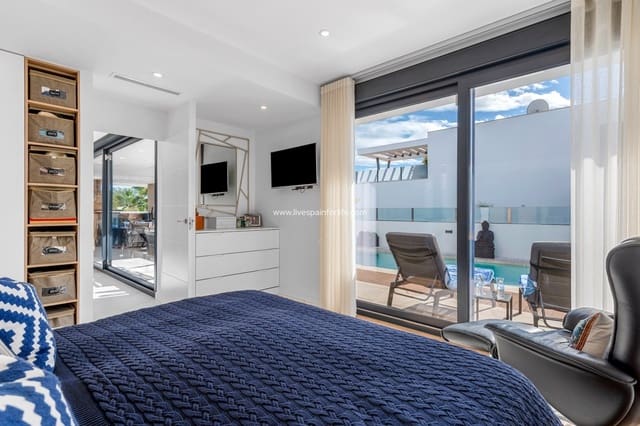 Chalet de 4 habitaciones en Alicante / Alacant ciudad en venta con piscina garaje - 950.000 € (Ref: 9572097)