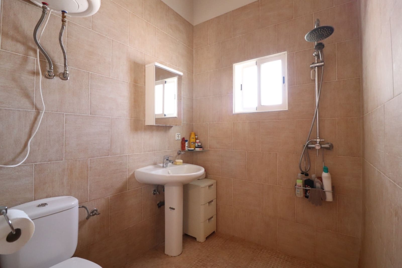 6 bedroom Finca/Country House for sale in Almoradi with pool garage - € 650,000 (Ref: 9580013)