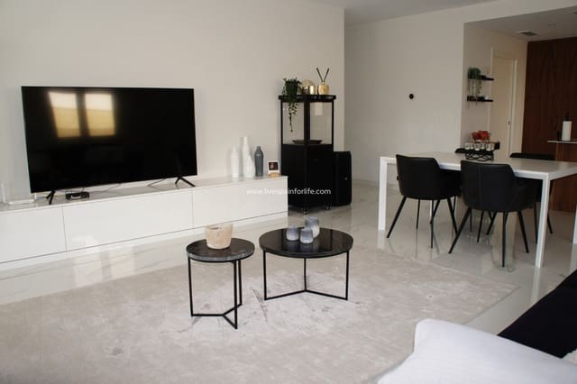 3 sovrum Finca/Hus på landet till salu i La Romana med pool garage - 375 000 € (Ref: 9580015)