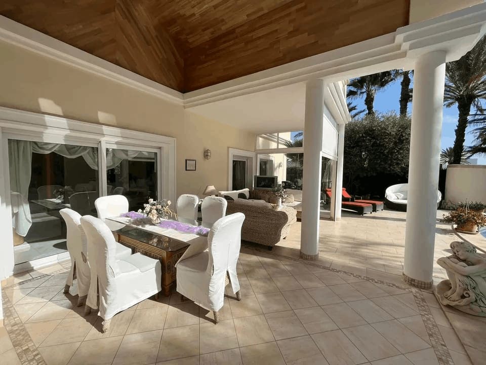 Chalet de 3 habitaciones en Cabo Roig en venta con piscina garaje - 1.399.000 € (Ref: 9580019)