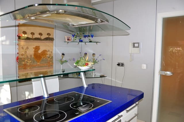 Chalet de 3 habitaciones en Cabo Roig, Orihuela en venta con piscina garaje - 1.399.000 € (Ref: 9580019)