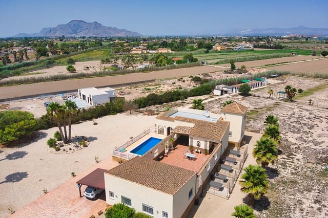 5 chambre Finca/Maison de Campagne à vendre à Catral avec piscine - 399 000 € (Ref: 9580365)