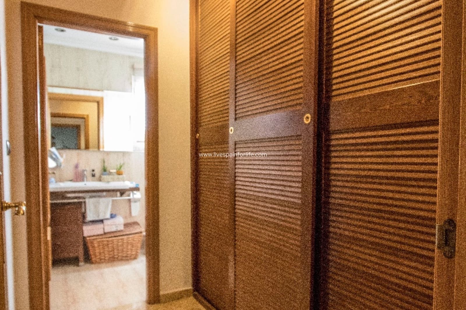 4 bedroom Townhouse for sale in Albatera with garage - € 225,000 (Ref: 9580370)