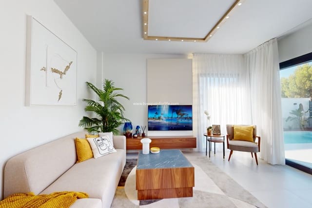 3 quarto Moradia para venda em Centro, Los Alcázares com piscina - 499 000 € (Ref: 9580371)