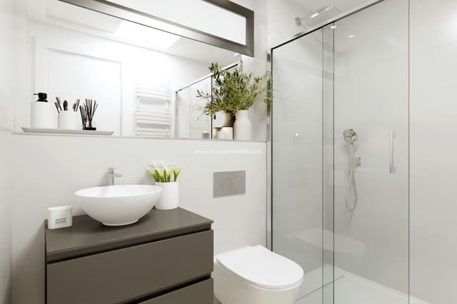 3 quarto Moradia para venda em Centro, Los Alcázares com piscina - 499 000 € (Ref: 9580371)