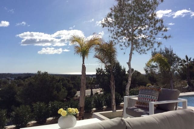 3 sypialnia Willa na sprzedaż w Campoamor, Orihuela z basenem - 470 000 € (Ref: 9587911)