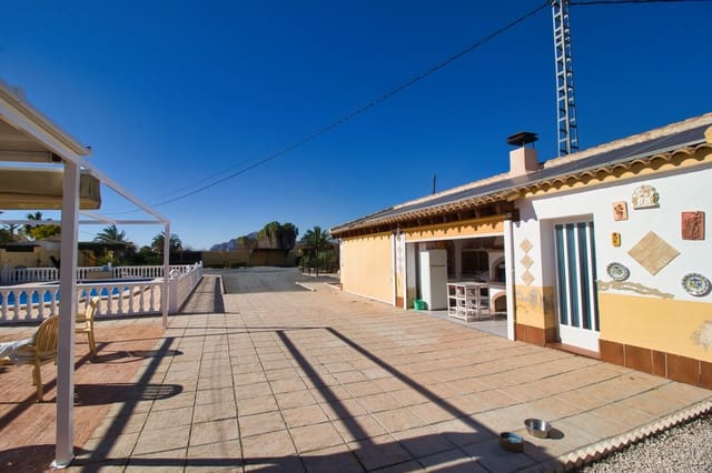 4 soveværelse Finca/Landehus til salg i Dolores med swimmingpool - € 385.000 (Ref: 9588111)