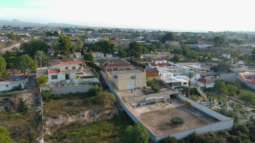 4 chambre Finca/Maison de Campagne à vendre à Albatera avec piscine garage - 399 999 € (Ref: 9588233)