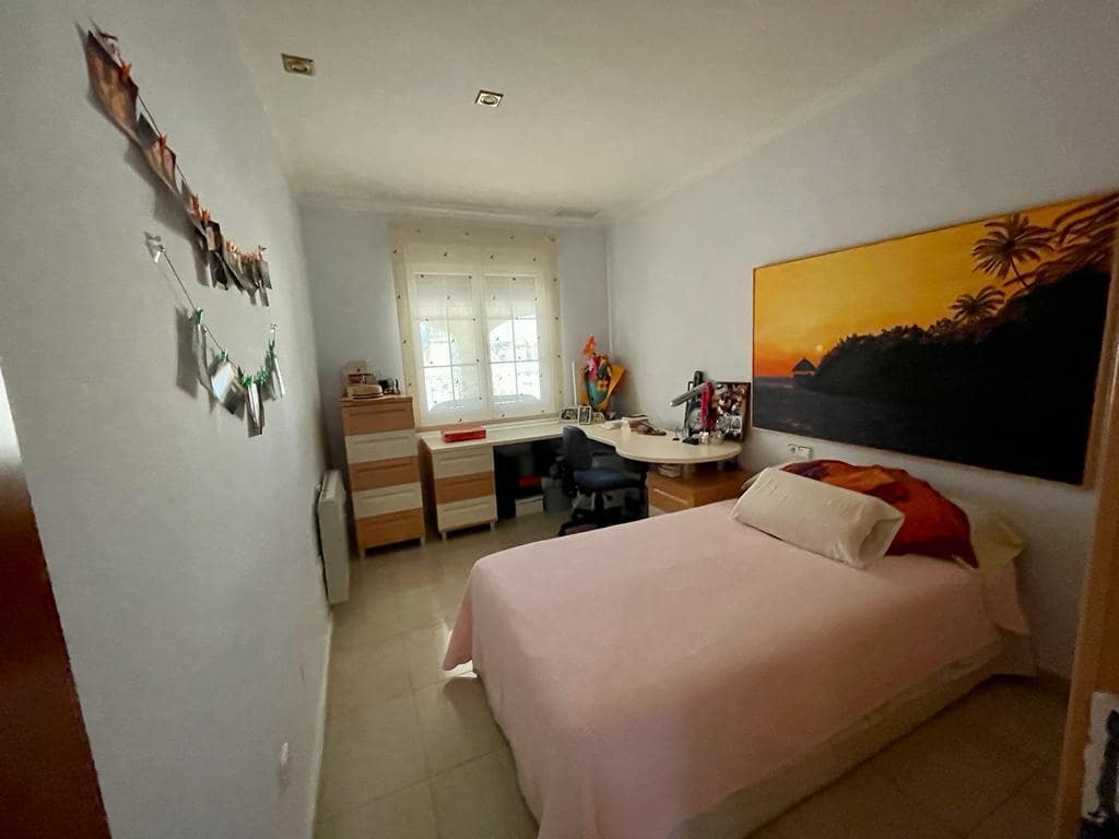 4 bedroom Finca/Country House for sale in Alicante / Alacant city with pool garage - € 399,999 (Ref: 9588234)