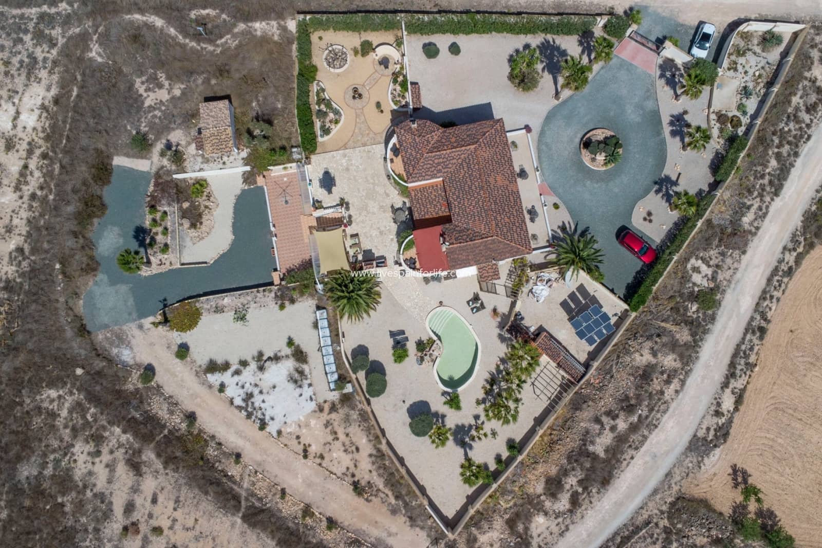 7 bedroom Finca/Country House for sale in Hondon de las Nieves with pool - € 534,995 (Ref: 9588238)