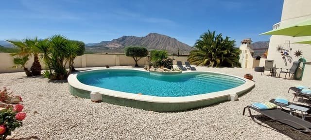 7 makuuhuone Maalaistalo myytävänä paikassa Alicante kaupunki mukana uima-altaan - 534 995 € (Ref: 9588240)