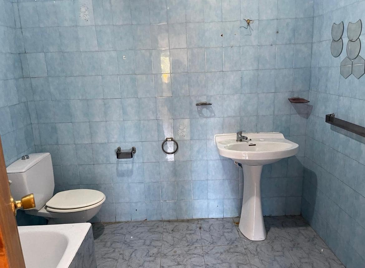 9 sovrum Finca/Hus på landet till salu i Elche / Elx - 450 000 € (Ref: 9588250)