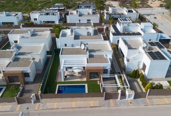 3 chambre Villa/Maison à vendre à Vistabella avec piscine garage - 449 900 € (Ref: 9588255)