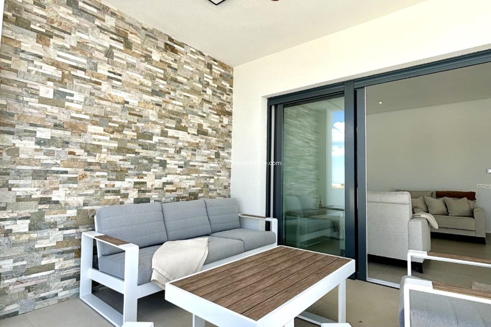 3 bedroom Villa for sale in Benijofar with pool - € 499,000 (Ref: 9588256)