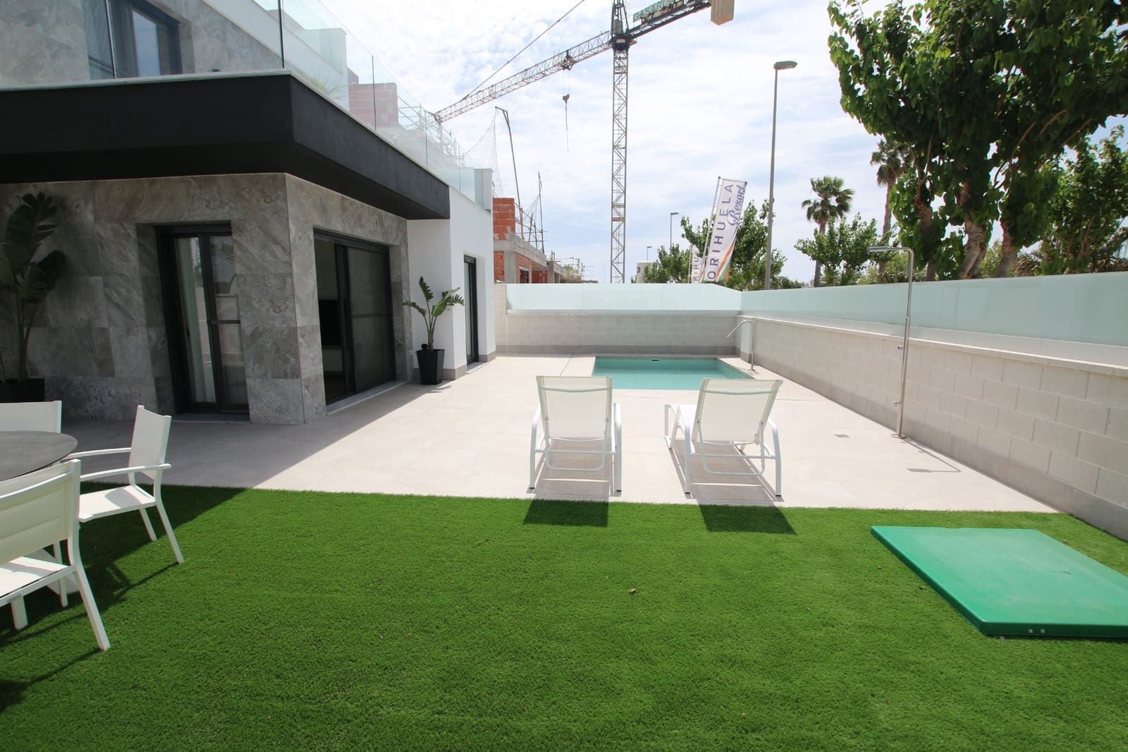 3 bedroom Villa for sale in Alicante / Alacant city with pool - € 495,000 (Ref: 9588257)