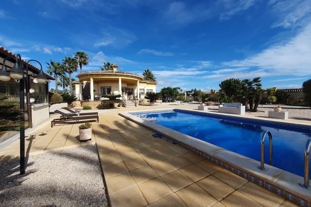 4 quarto Quinta/Casa Rural para venda em Catral com piscina garagem - 369 000 € (Ref: 9594503)