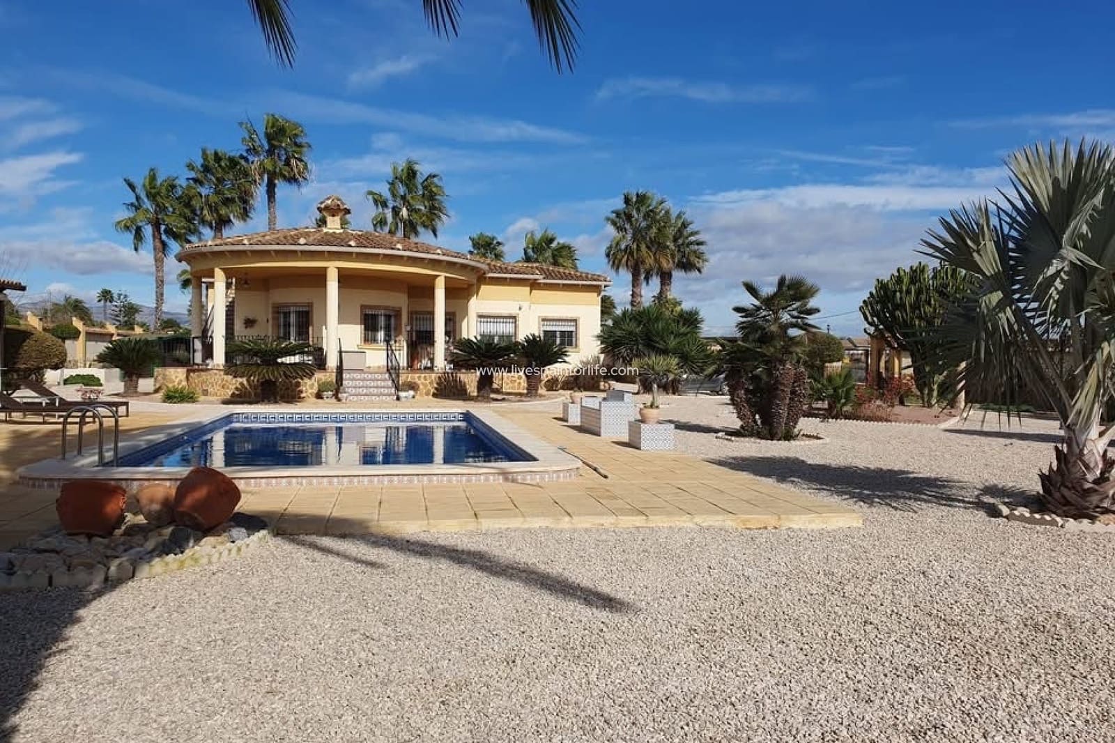 4 bedroom Finca/Country House for sale in Catral with pool garage - € 369,000 (Ref: 9594503)