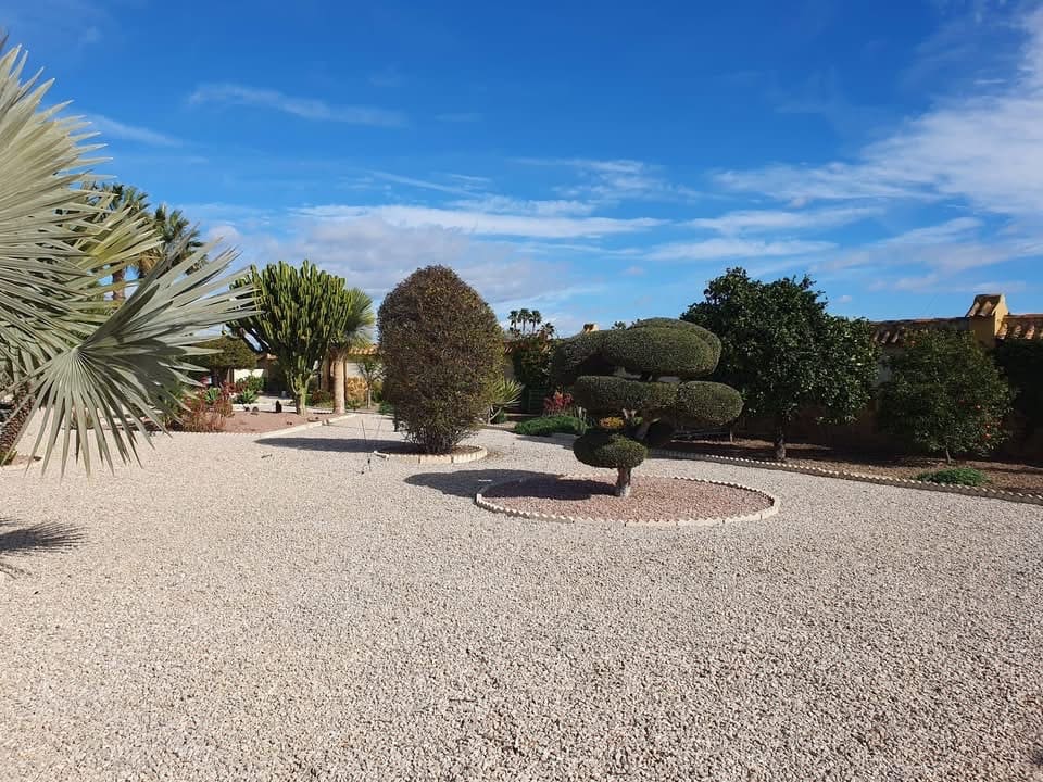 4 sovrum Finca/Hus på landet till salu i Catral med pool garage - 369 000 € (Ref: 9594577)