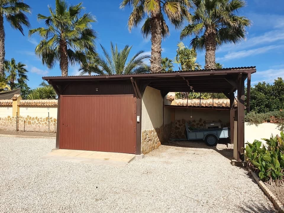 4 sovrum Finca/Hus på landet till salu i Catral med pool garage - 369 000 € (Ref: 9594577)