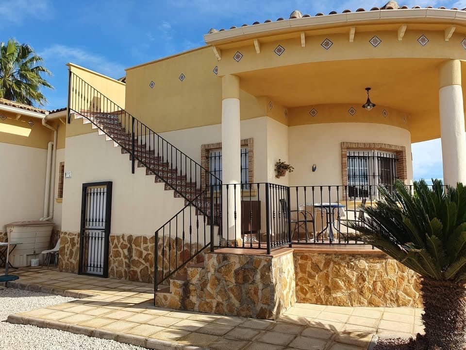 4 Zimmer Finca/Landgut zu verkaufen in Alicante / Alacant Stadt mit Pool Garage - 369.000 € (Ref: 9602950)