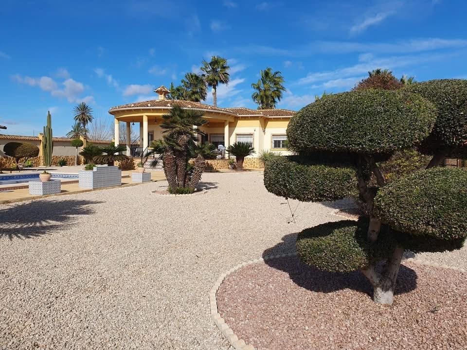 4 Zimmer Finca/Landgut zu verkaufen in Alicante / Alacant Stadt mit Pool Garage - 369.000 € (Ref: 9602950)