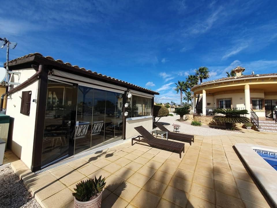 4 sovrum Finca/Hus på landet till salu i Catral med pool garage - 369 000 € (Ref: 9602952)