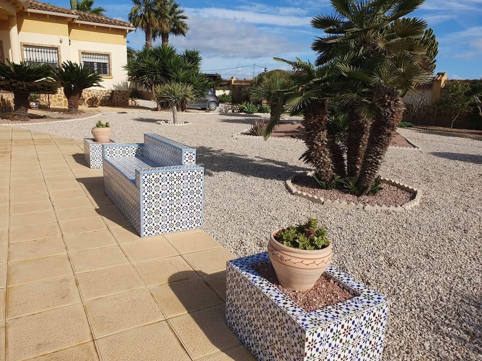 4 sovrum Finca/Hus på landet till salu i Catral med pool garage - 369 000 € (Ref: 9602952)