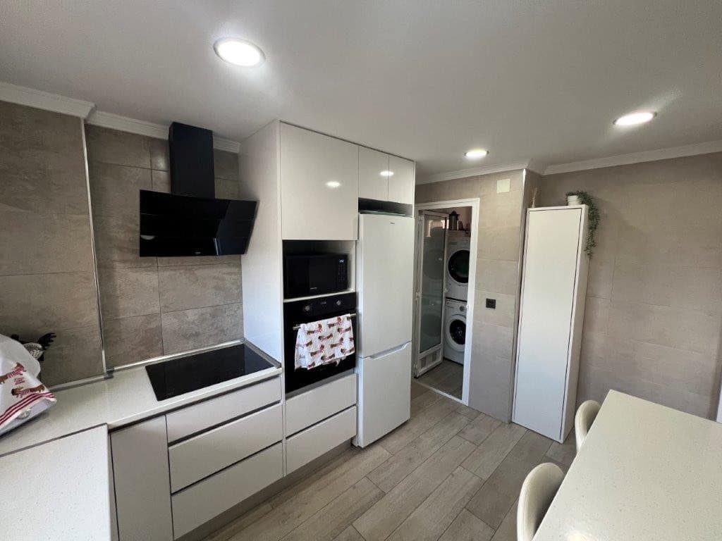 3 makuuhuone Huoneisto myytävänä paikassa Dolores mukana uima-altaan - 129 000 € (Ref: 9609917)