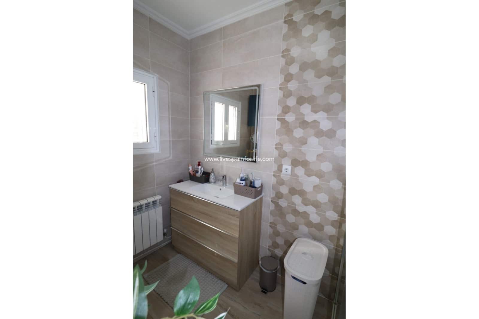 4 bedroom Finca/Country House for sale in La Romana with pool - € 379,000 (Ref: 9610063)