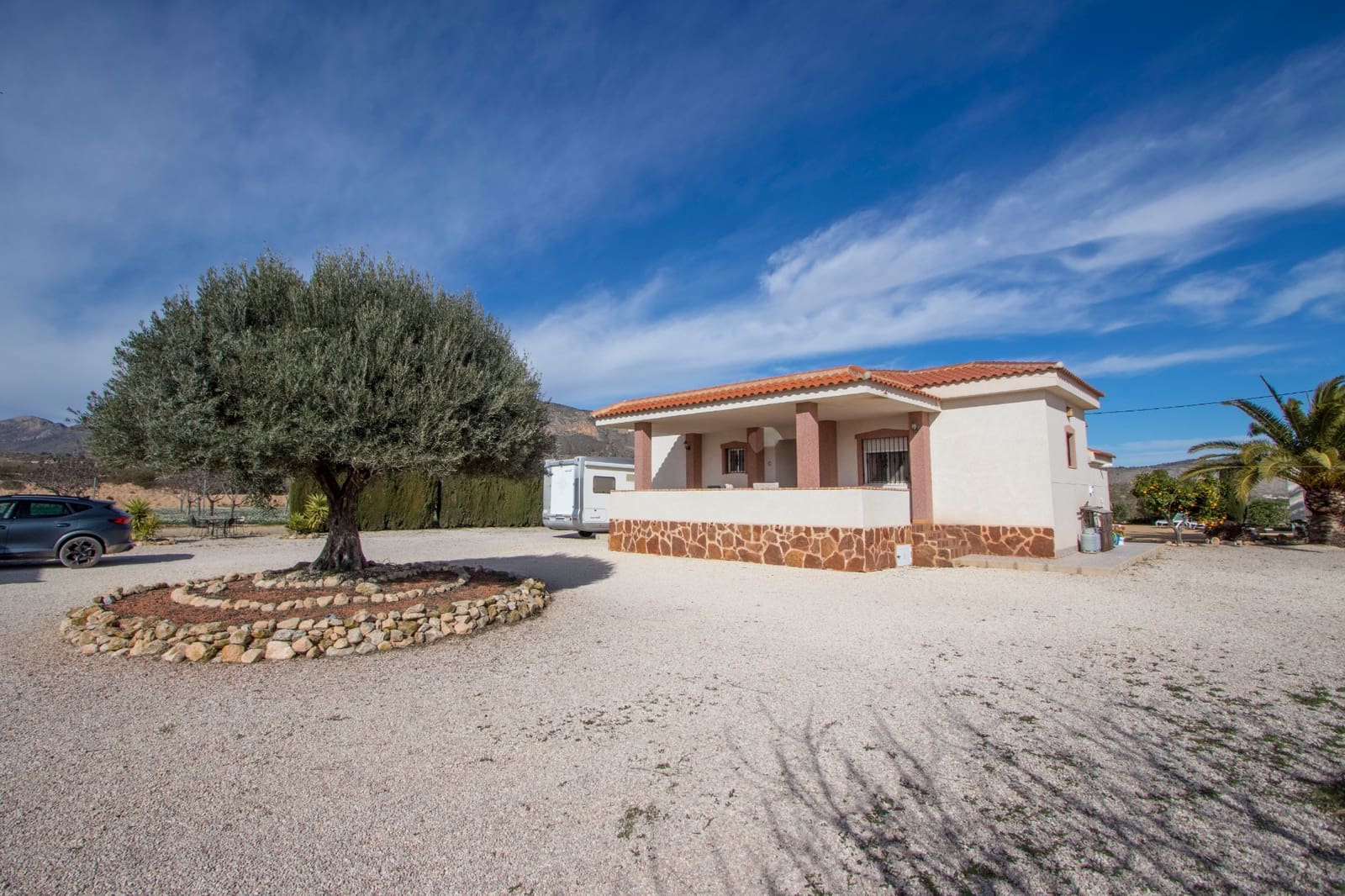 2 slaapkamer Finca/Landhuis te koop in Hondon de las Nieves met zwembad garage - € 339.995 (Ref: 9610065)
