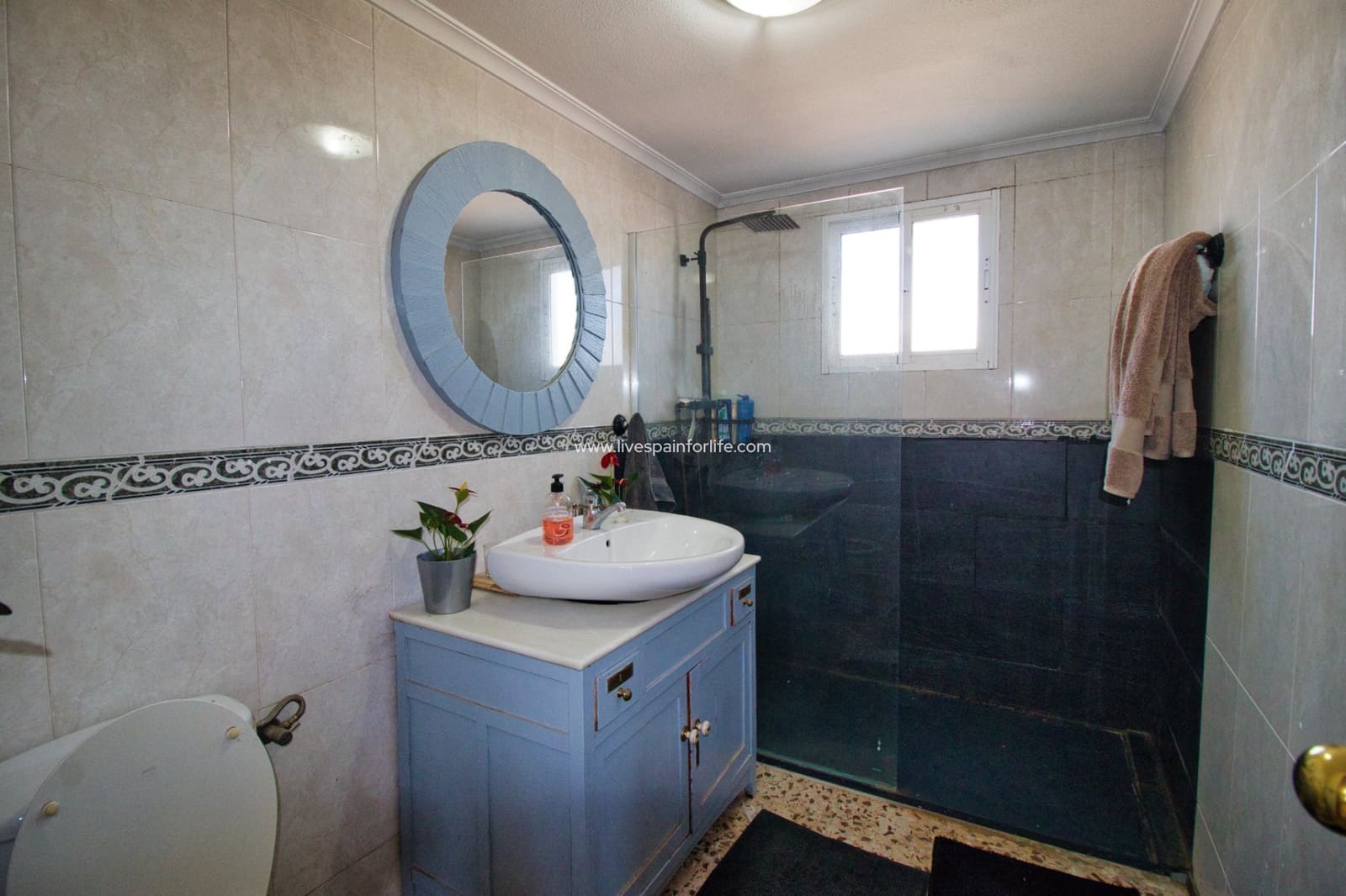 2 bedroom Business for sale in Monovar / Monover with pool garage - € 200,000 (Ref: 9610069)