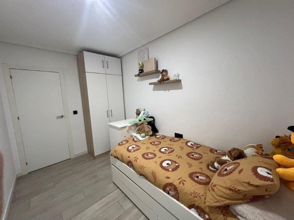 3 makuuhuone Huoneisto myytävänä paikassa Dolores mukana uima-altaan - 129 000 € (Ref: 9610071)