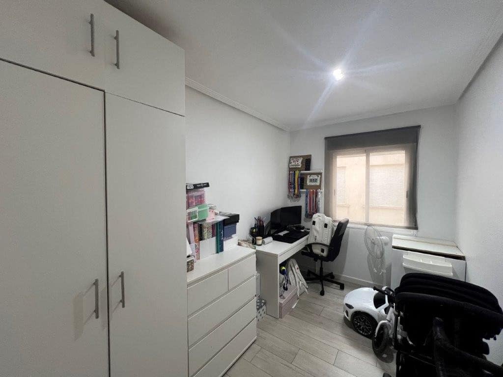 3 makuuhuone Huoneisto myytävänä paikassa Dolores mukana uima-altaan - 129 000 € (Ref: 9610071)