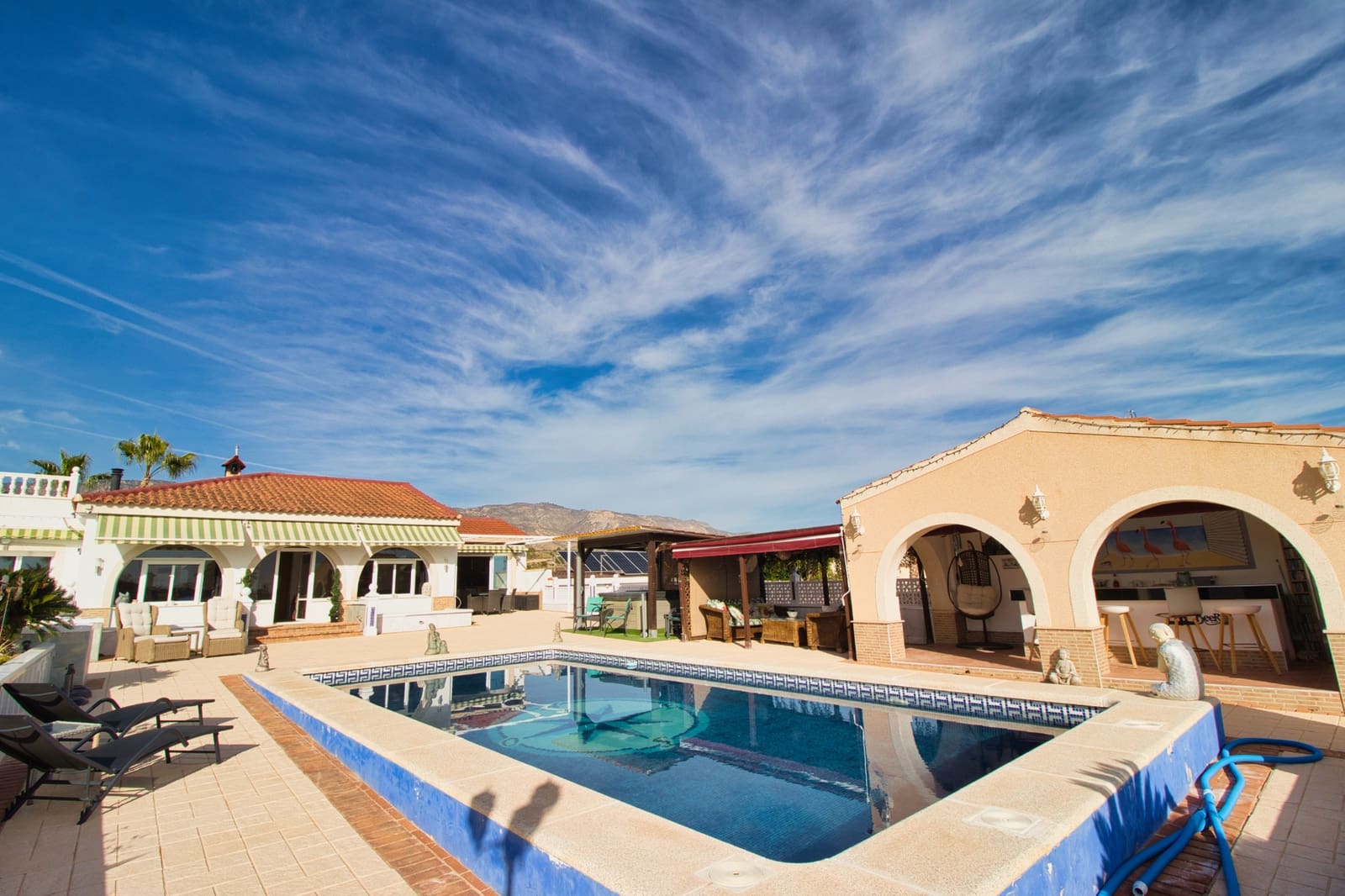 3 bedroom Finca/Country House for sale in Albatera with pool garage - € 399,000 (Ref: 9610184)
