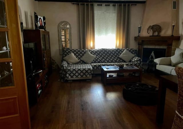 9 bedroom Finca/Country House for sale in Alicante / Alacant city - € 450,000 (Ref: 9614041)