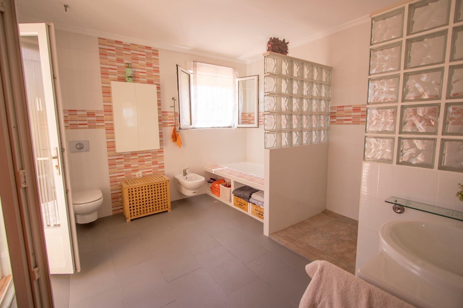 4 Zimmer Finca/Landgut zu verkaufen in Alicante / Alacant Stadt mit Pool Garage - 415.000 € (Ref: 9614042)