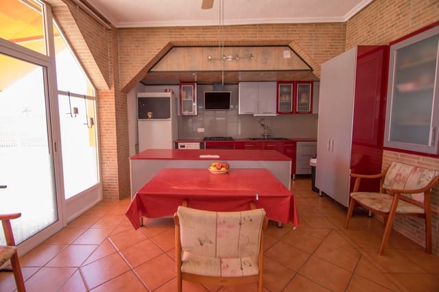 4 sovrum Finca/Hus på landet till salu i Alicante stad med pool garage - 415 000 € (Ref: 9614042)