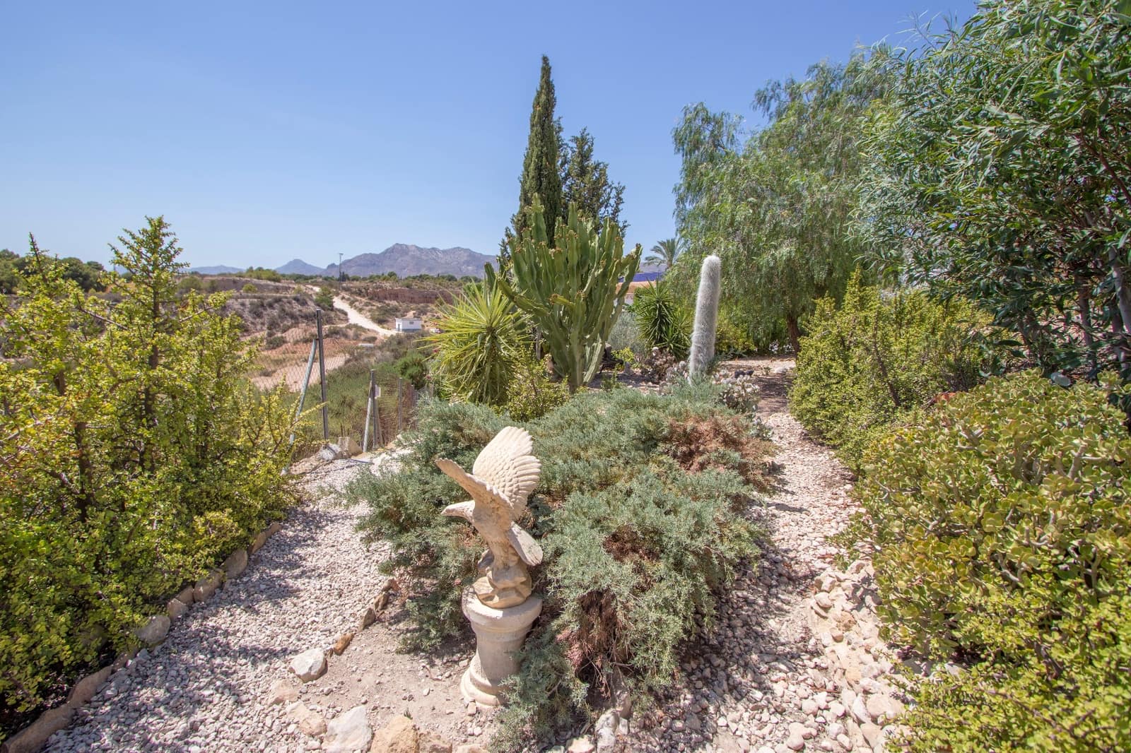 4 Zimmer Finca/Landgut zu verkaufen in Alicante / Alacant Stadt mit Pool Garage - 415.000 € (Ref: 9614042)