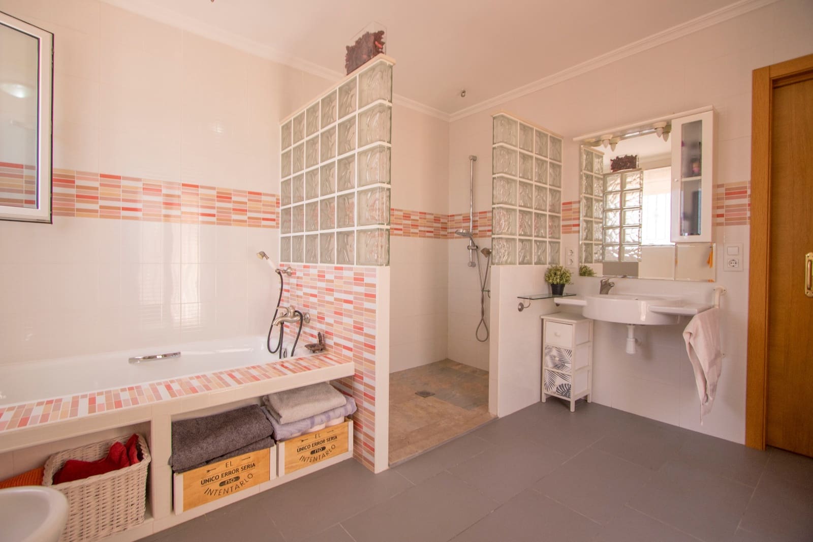 4 sypialnia Finka/Dom wiejski na sprzedaż w Albatera z basenem garażem - 415 000 € (Ref: 9614043)