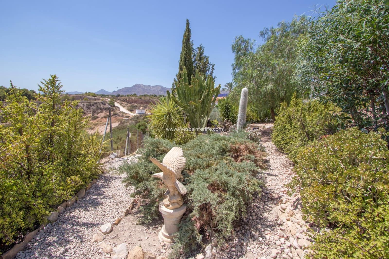 4 bedroom Finca/Country House for sale in Albatera with pool garage - € 415,000 (Ref: 9614043)