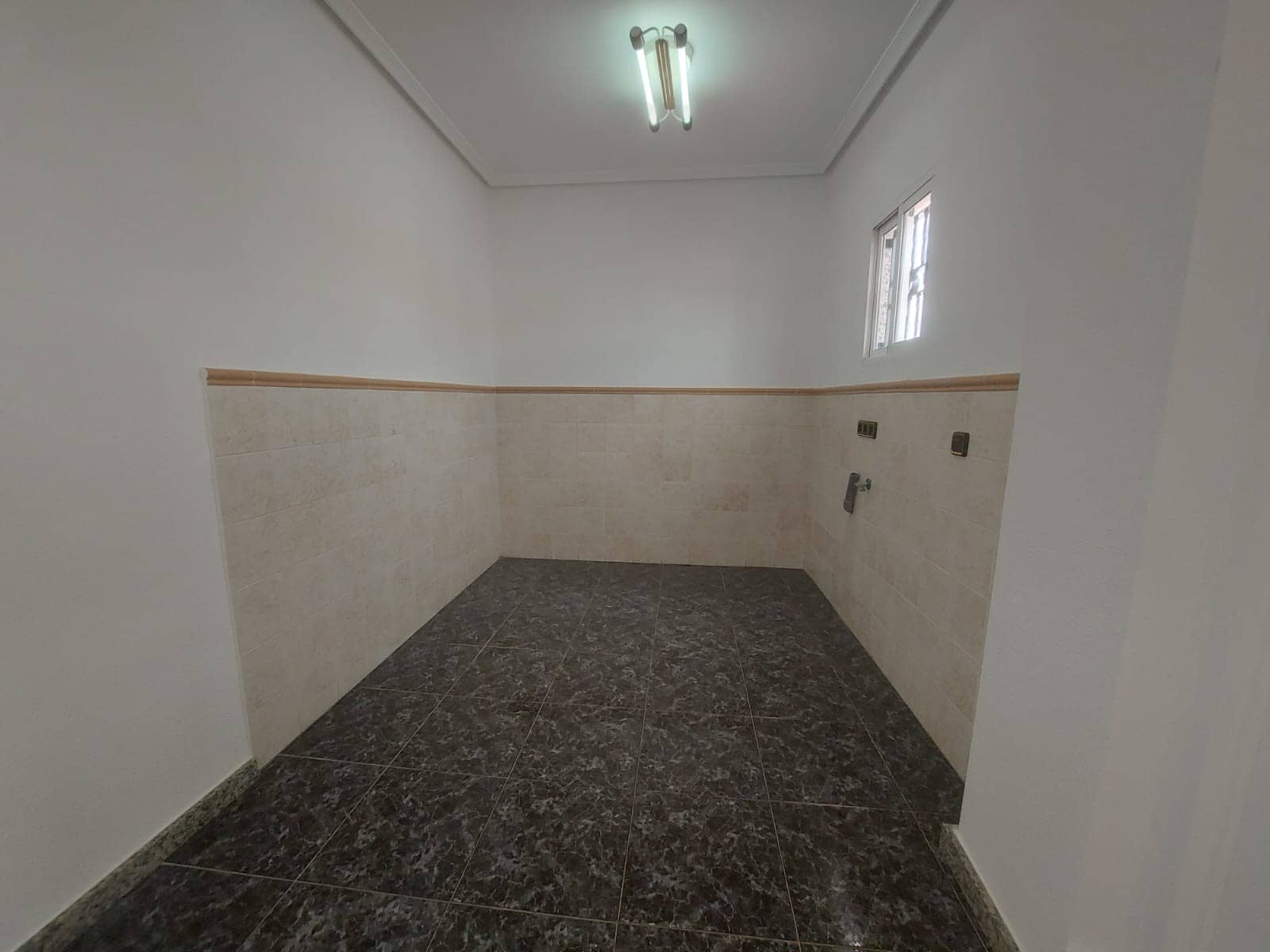 3 soverom Hus til salgs i Cox med garasje - € 185 000 (Ref: 9614051)