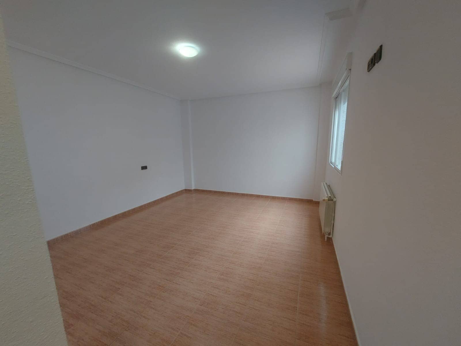 3 soverom Hus til salgs i Cox med garasje - € 185 000 (Ref: 9614052)