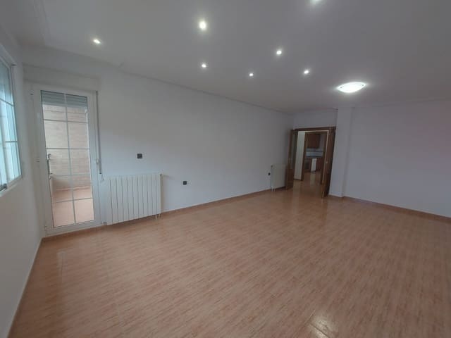 3 bedroom Townhouse for sale in Cox with garage - € 185,000 (Ref: 9614052)