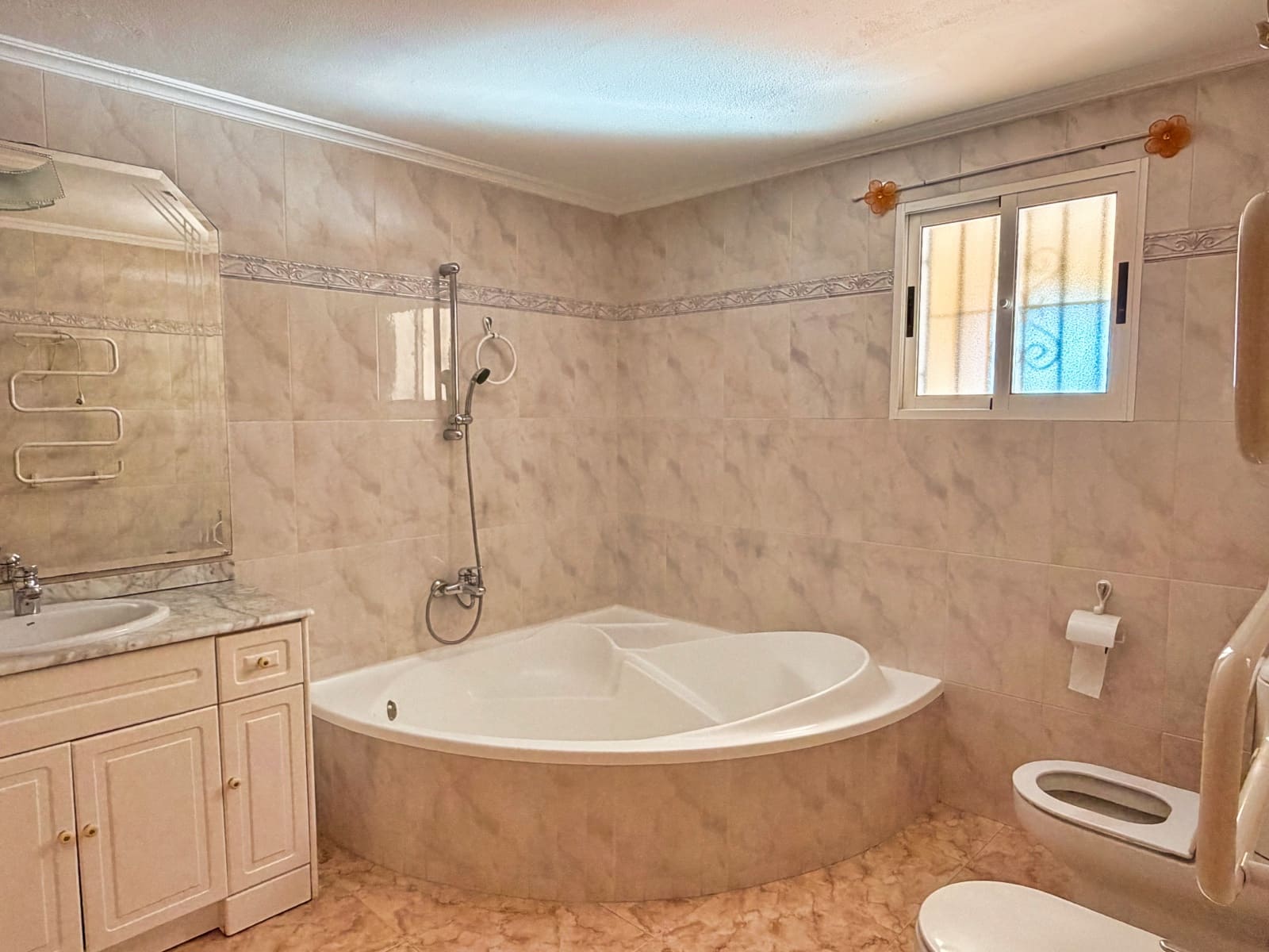 5 bedroom Finca/Country House for sale in Elche / Elx with pool garage - € 299,000 (Ref: 9614171)